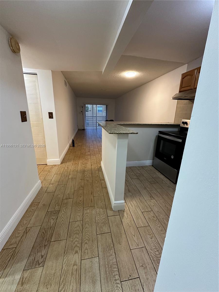 OAKS CONDO - Residential Lease