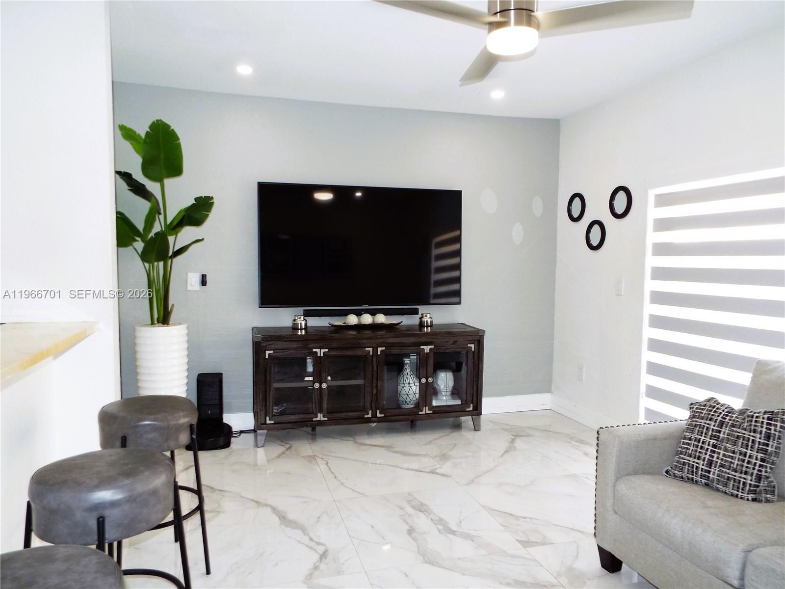 SANTA BARBARA - Residential