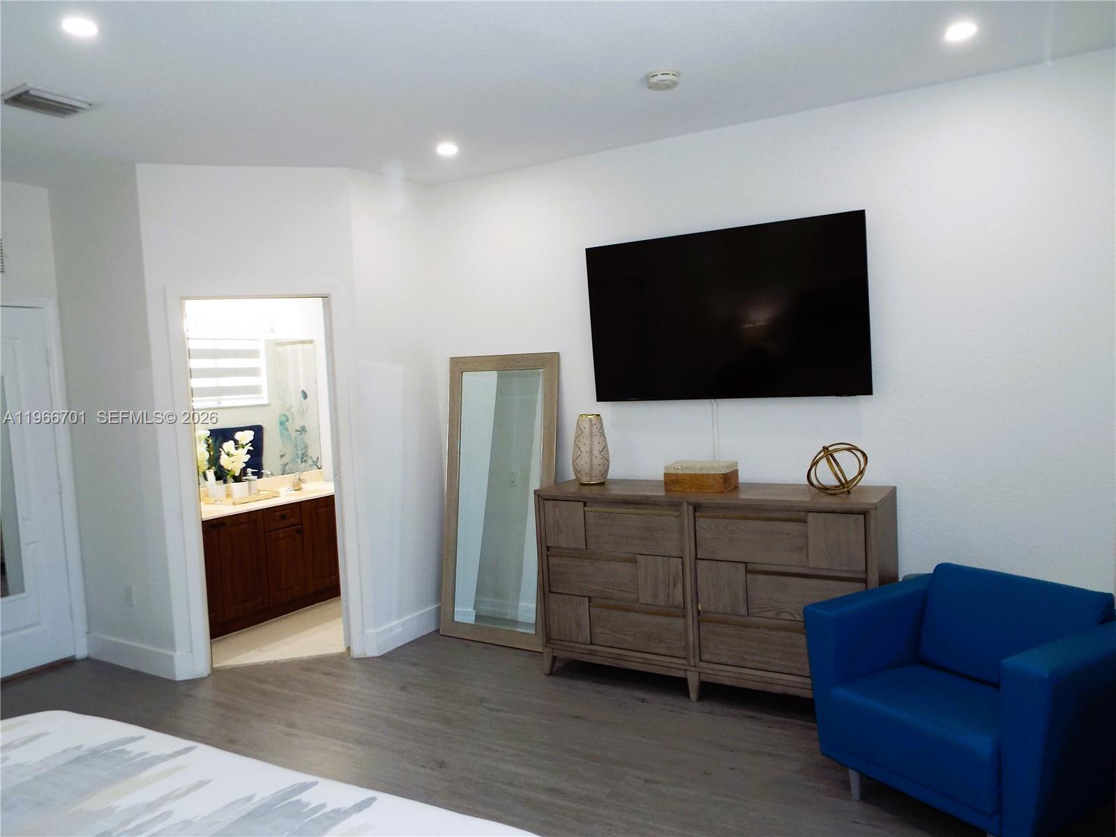 SANTA BARBARA - Residential