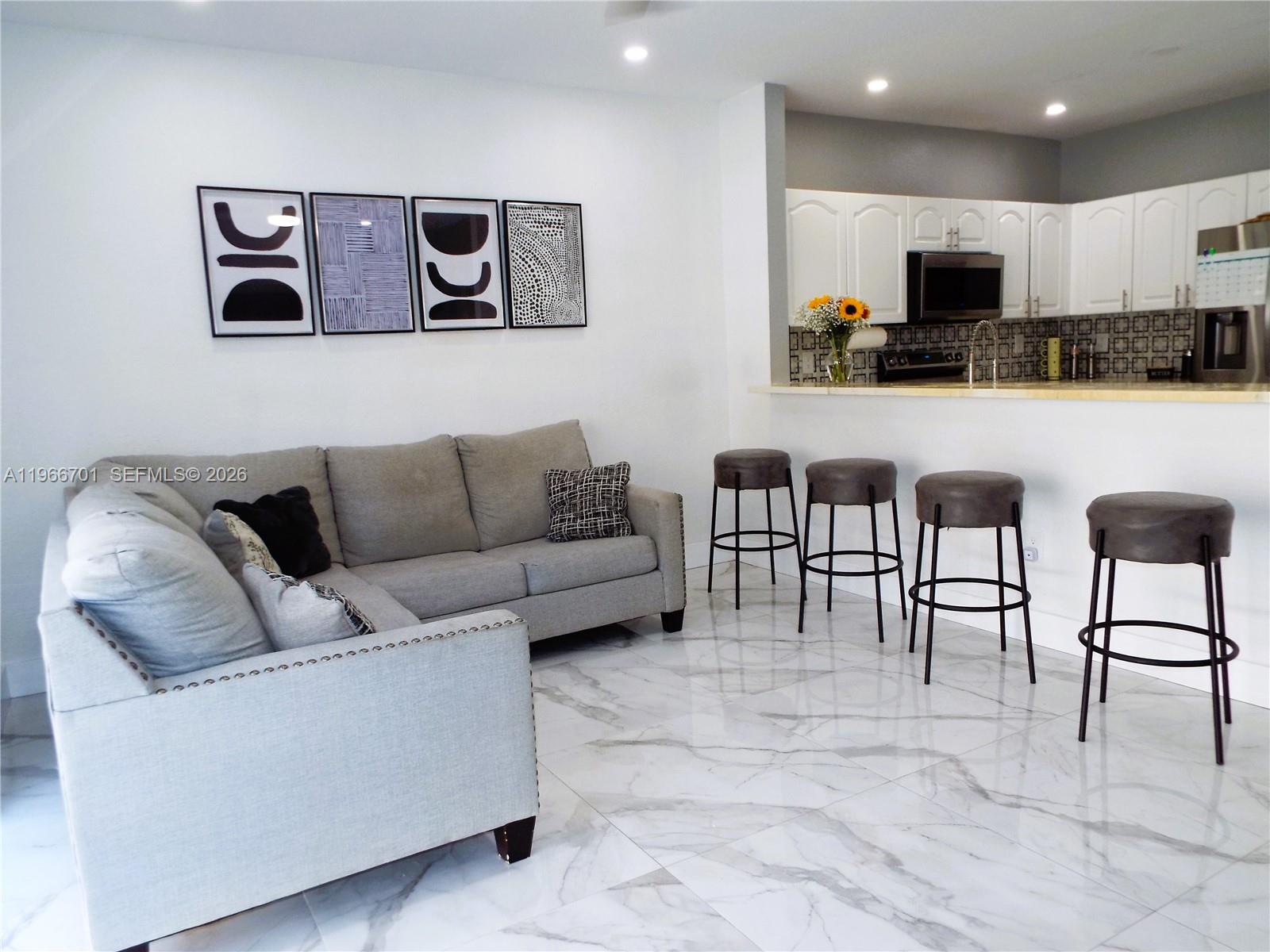 SANTA BARBARA - Residential