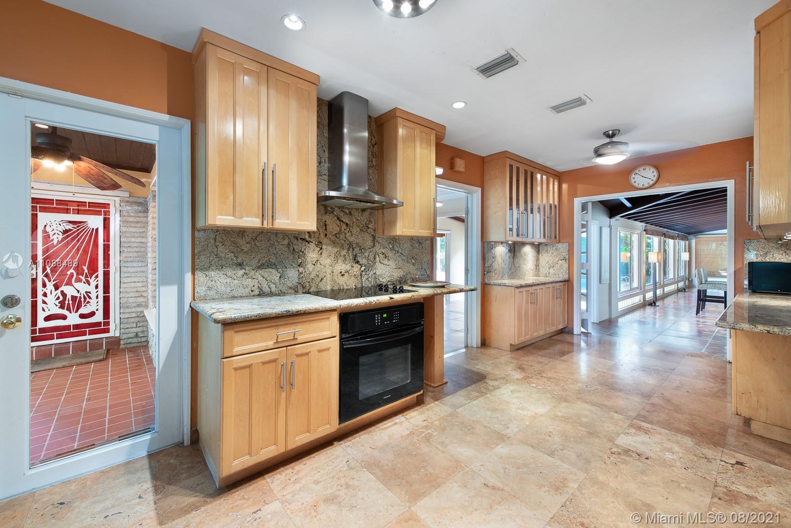 MIAMI SHORES SEC 8 REV - Residential