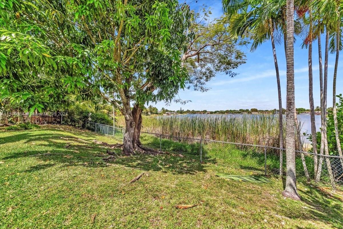 LAKE MARKS AT WESTWIND - Residential