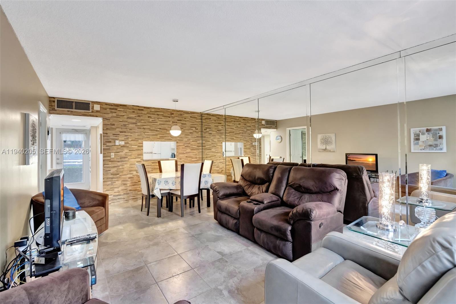 3431 NW 50th Ave 113