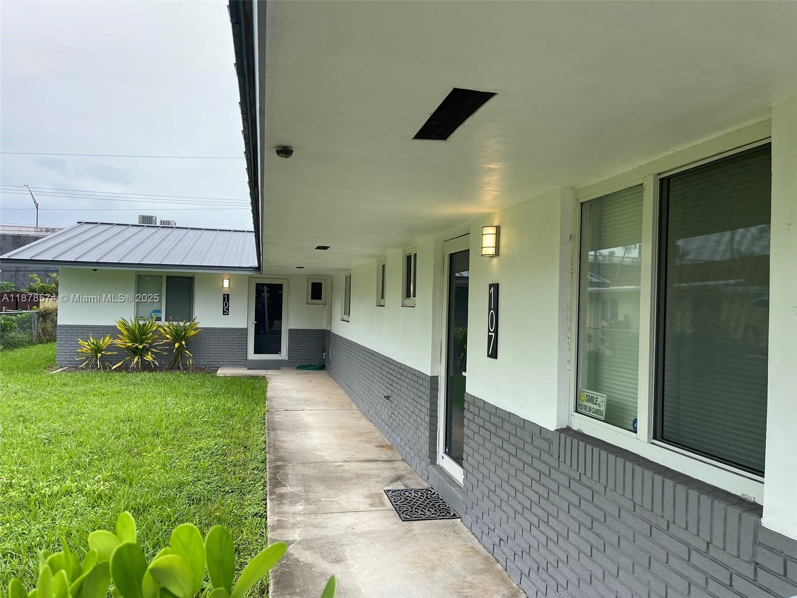 105 - 107 NE 30th Ct #1 & 2