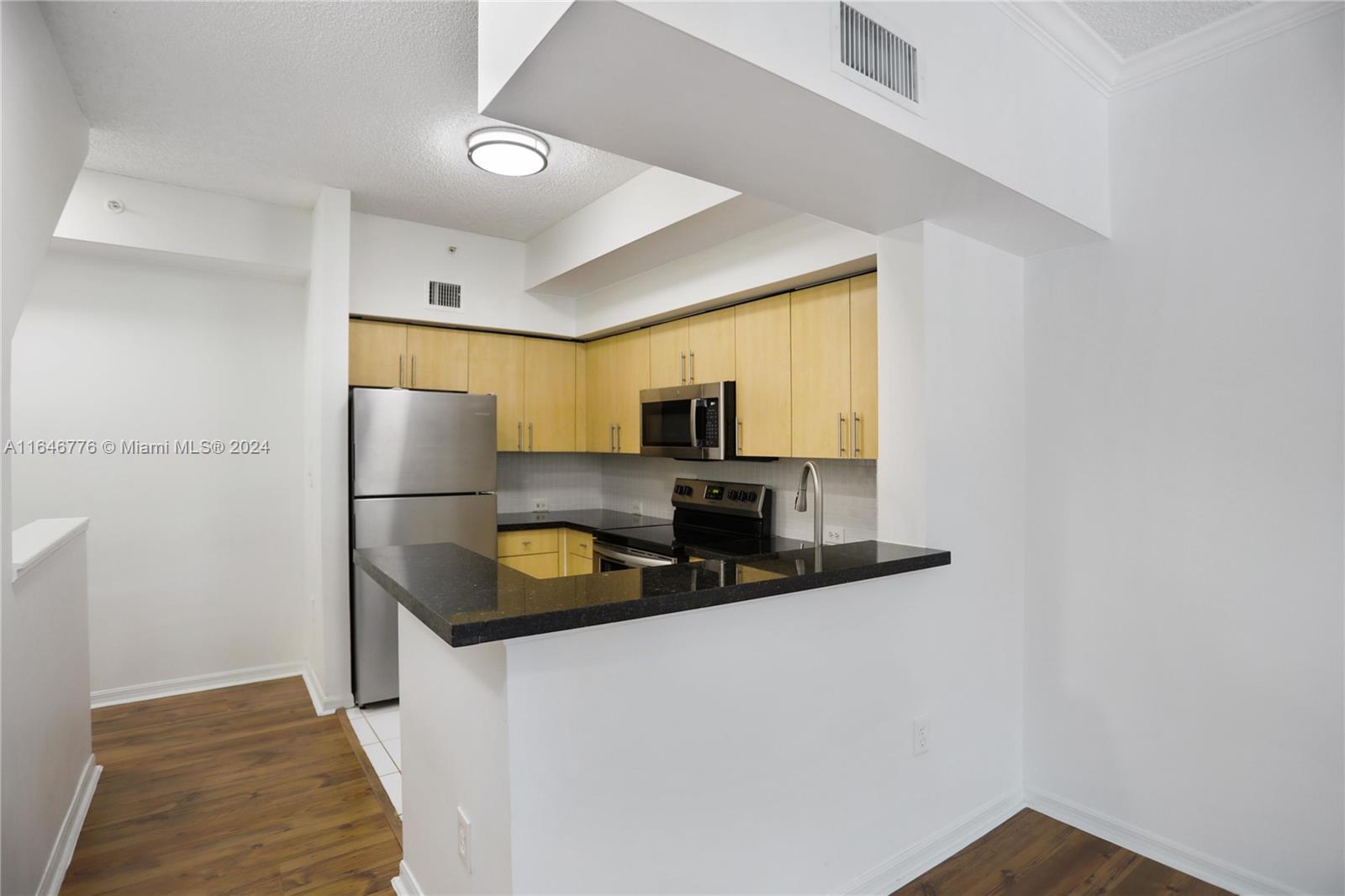 AVENTI AT AVENTURA CONDO - Residential