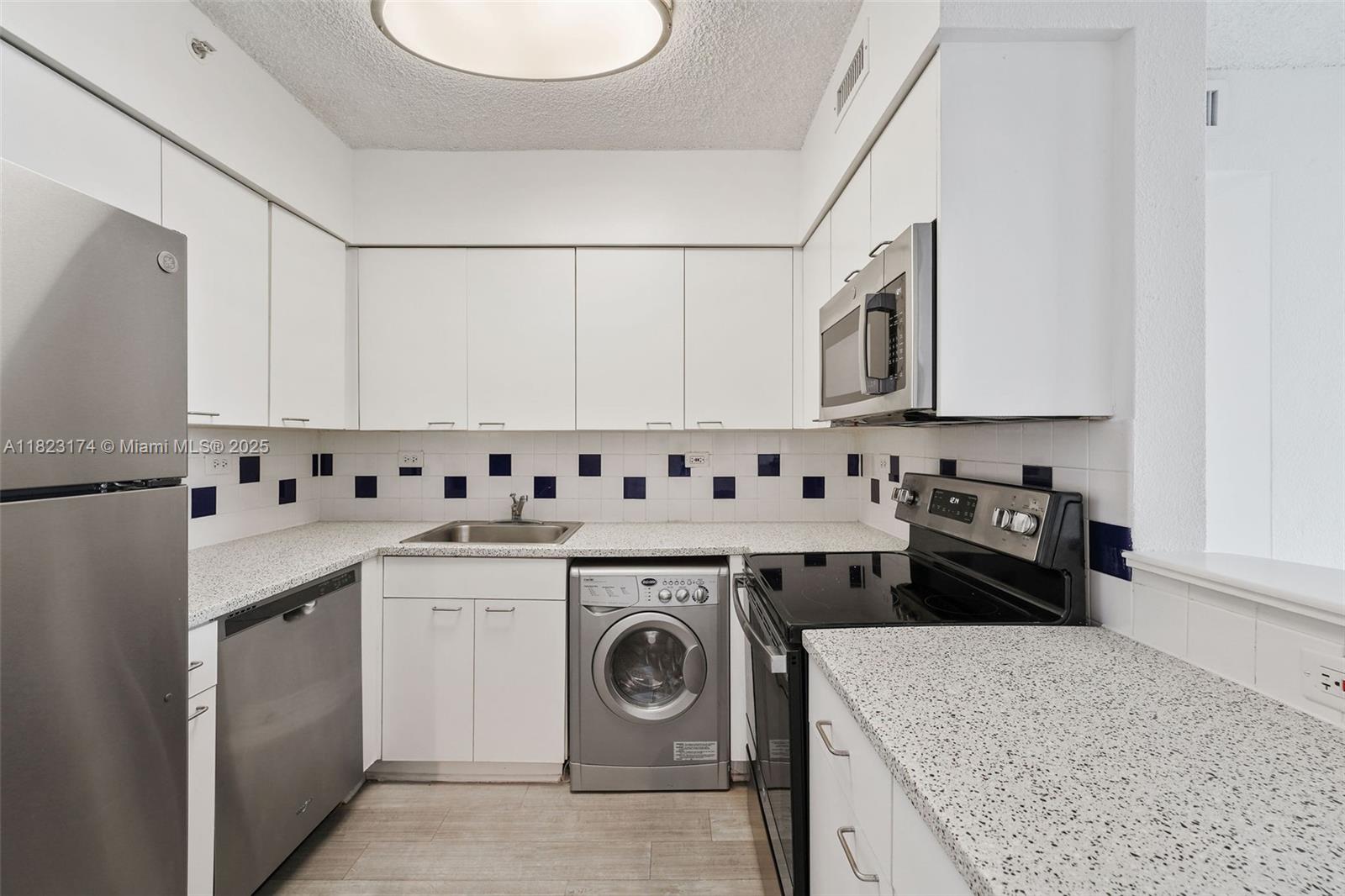 1500 Bay Rd S-1280