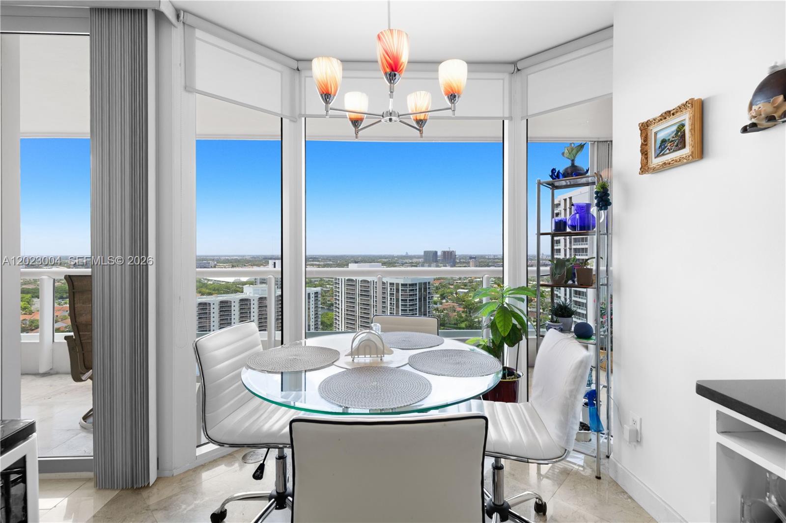 SOUTH TOWER AT THE POINT - Residential