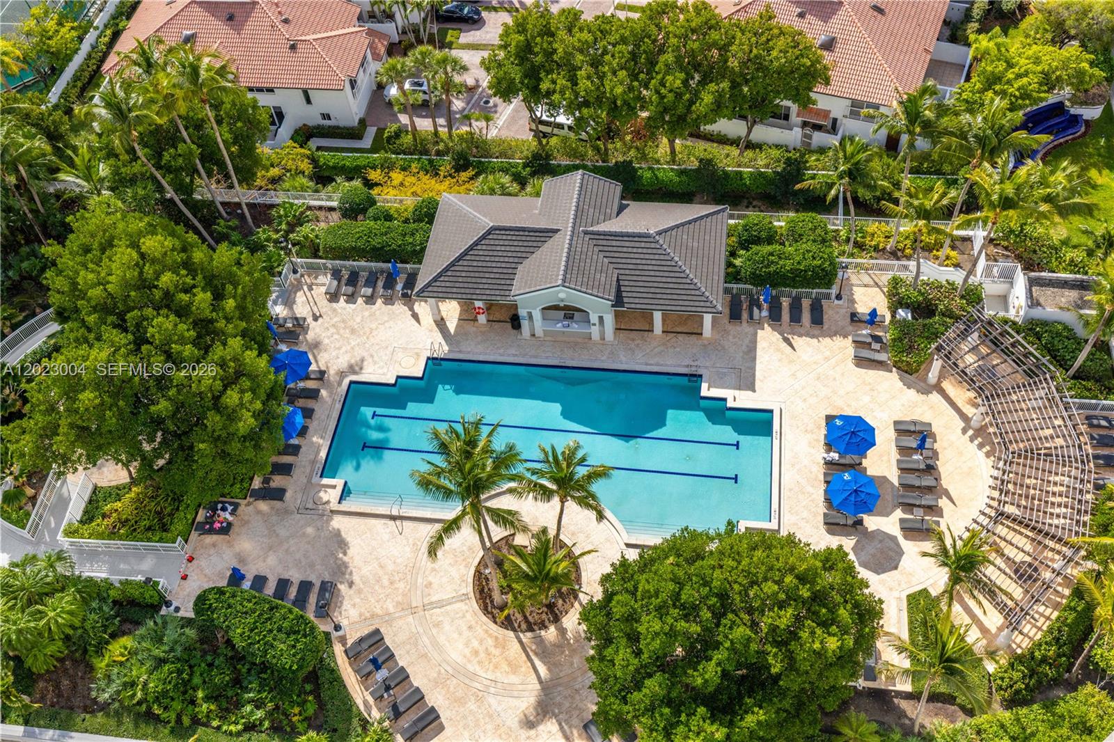 SOUTH TOWER AT THE POINT - Residential