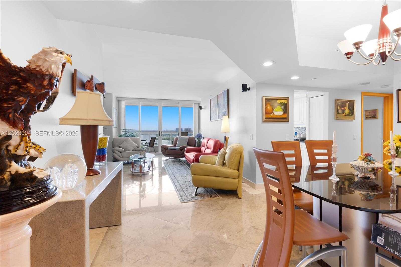 SOUTH TOWER AT THE POINT - Residential