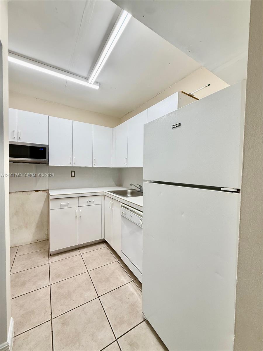 NOB HILL WEST CONDO - Residential Lease