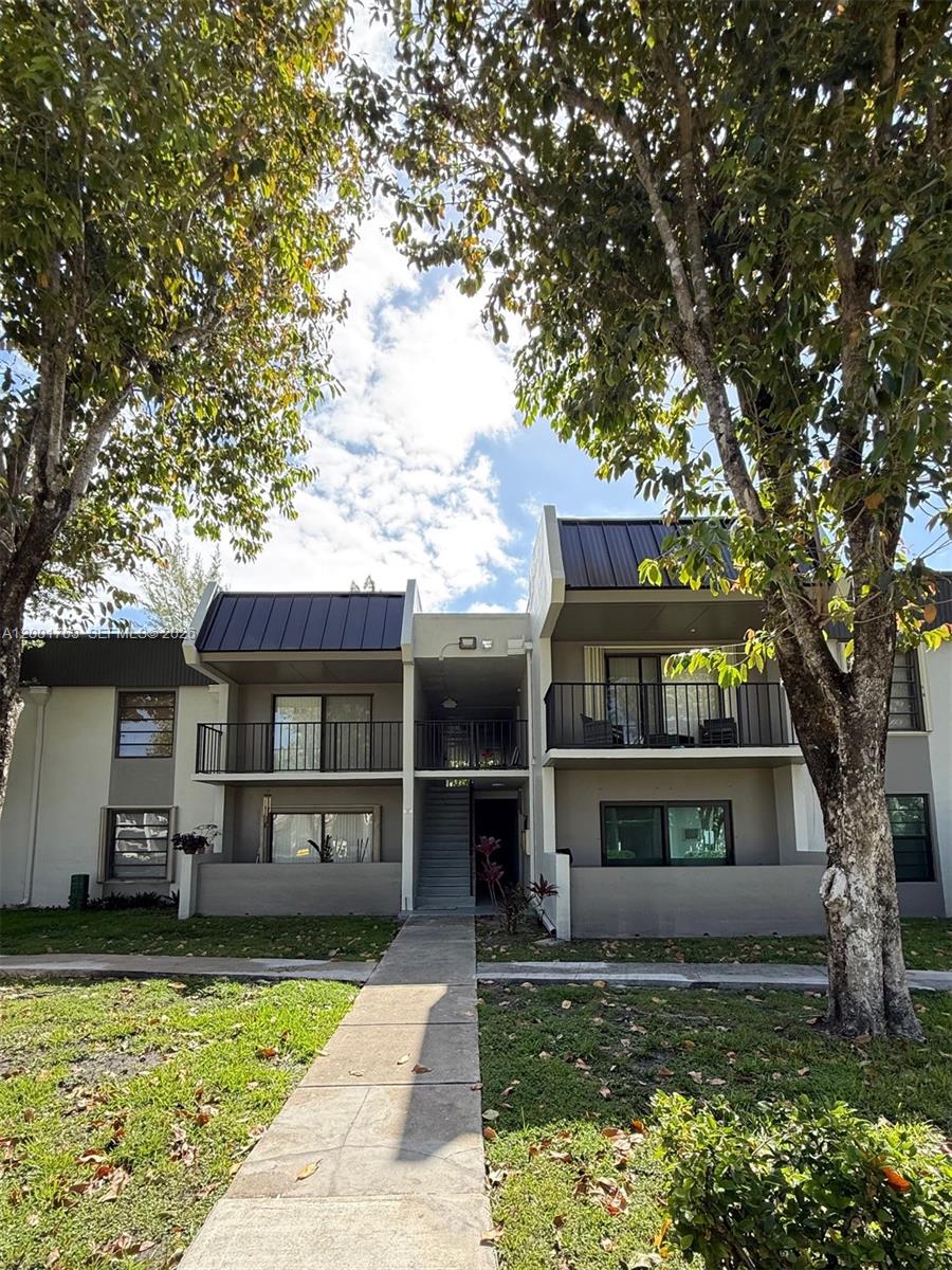 NOB HILL WEST CONDO - Residential Lease