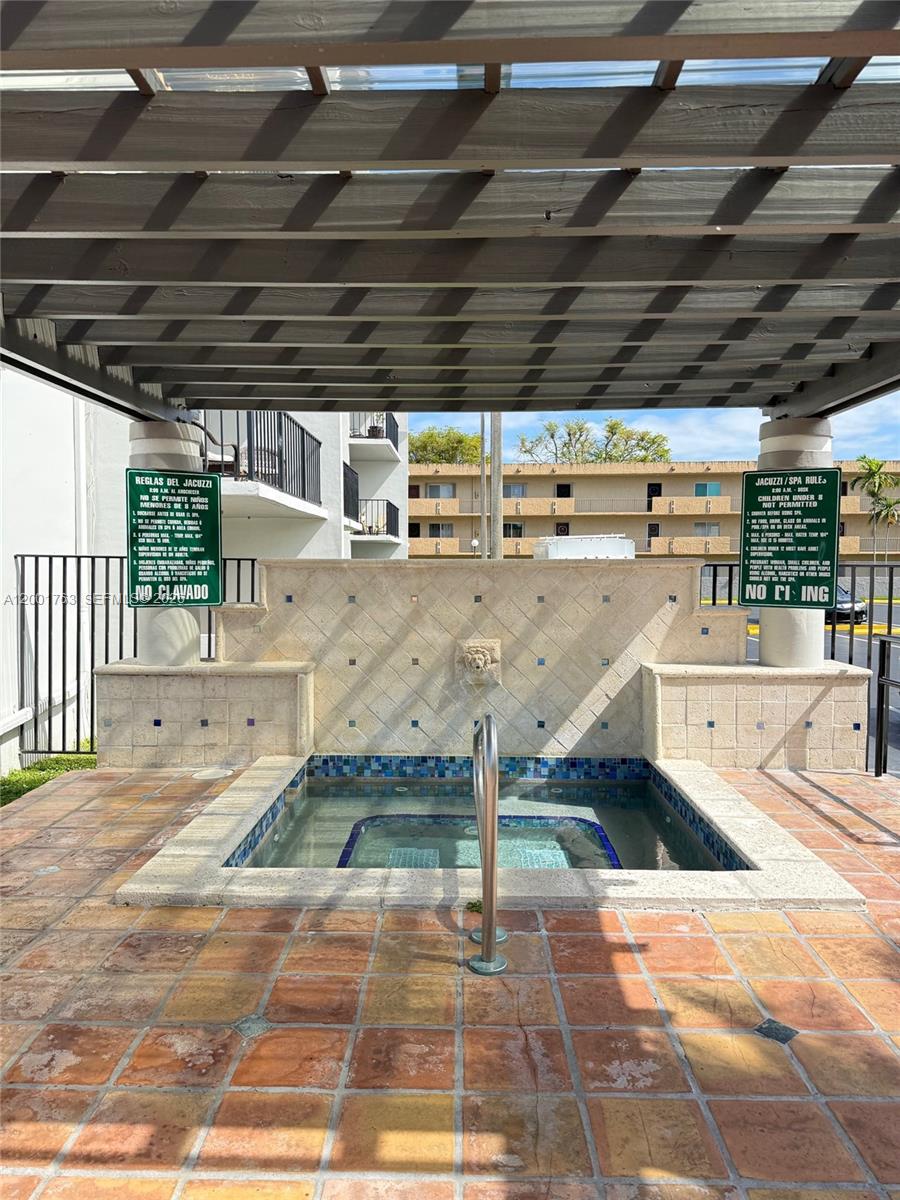 NOB HILL WEST CONDO - Residential Lease