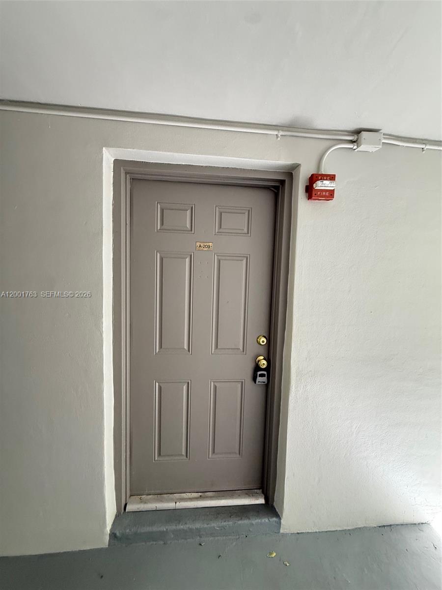 NOB HILL WEST CONDO - Residential Lease