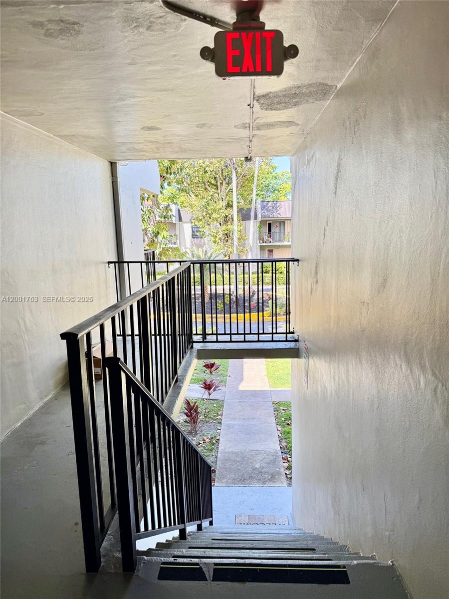 NOB HILL WEST CONDO - Residential Lease