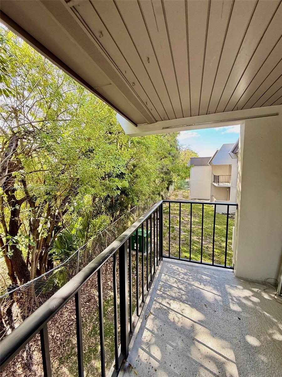 NOB HILL WEST CONDO - Residential Lease