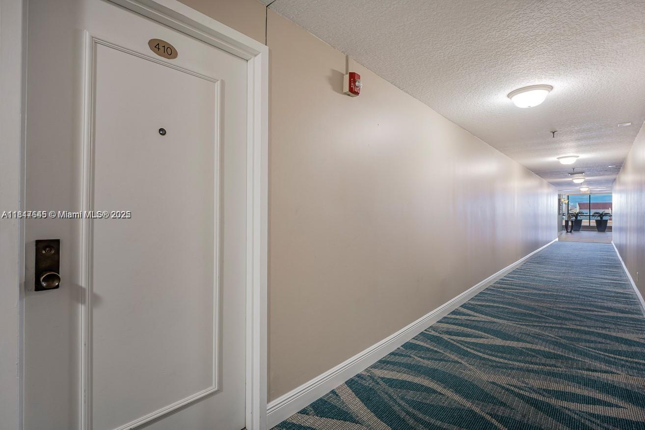 VOYAGER CONDO - Residential