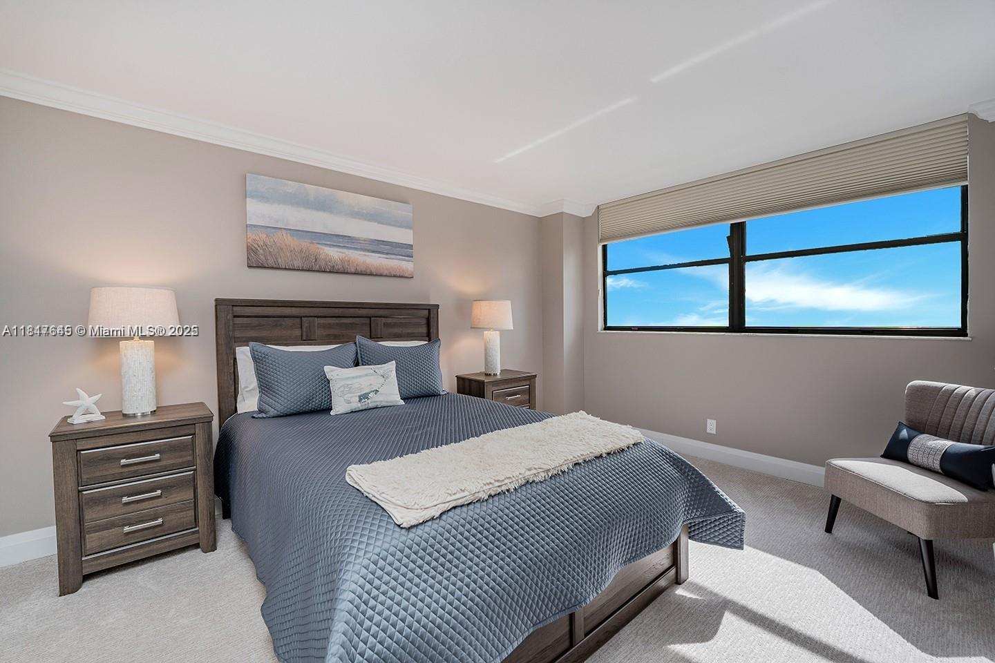 VOYAGER CONDO - Residential