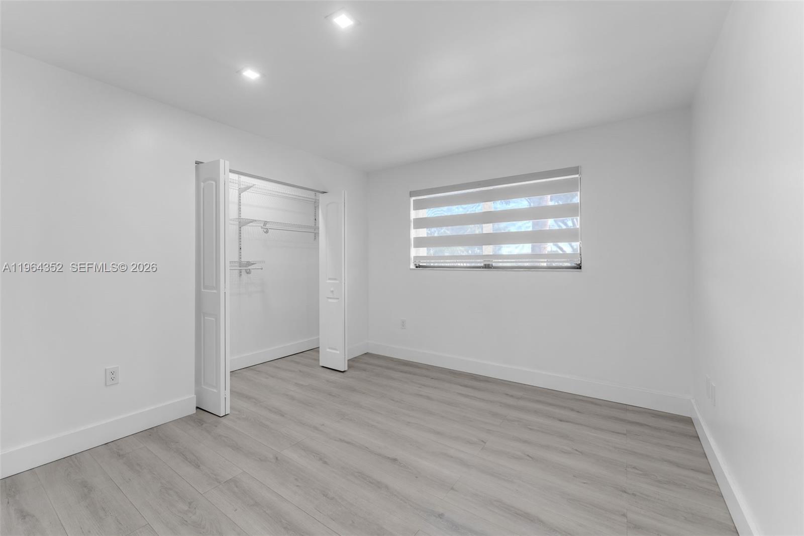 KENDALL LAKES EAST PATIO - Residential