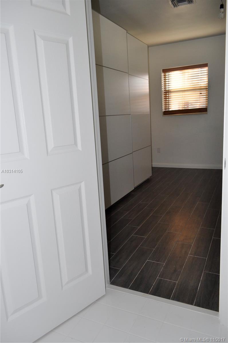 SURFSIDE - Residential Lease