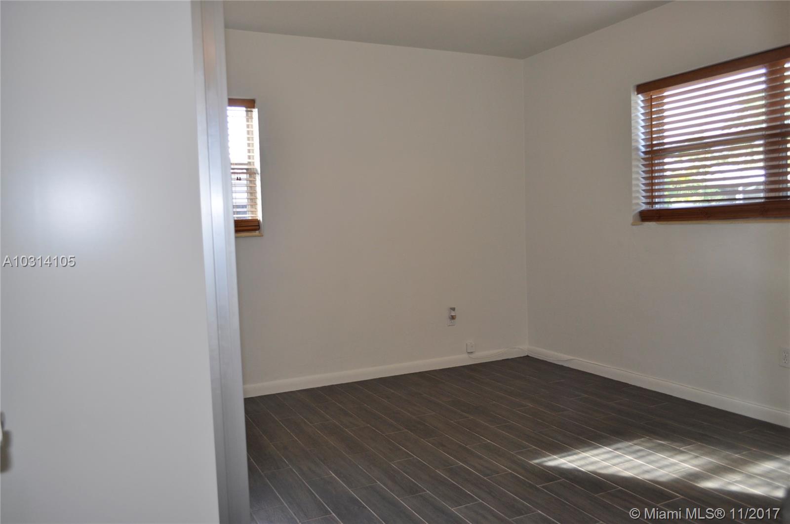 SURFSIDE - Residential Lease