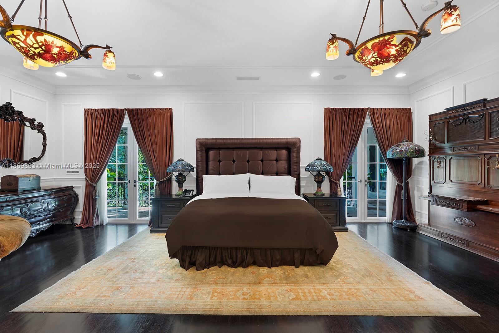 CORAL GABLES BISC BAY SEC - Residential