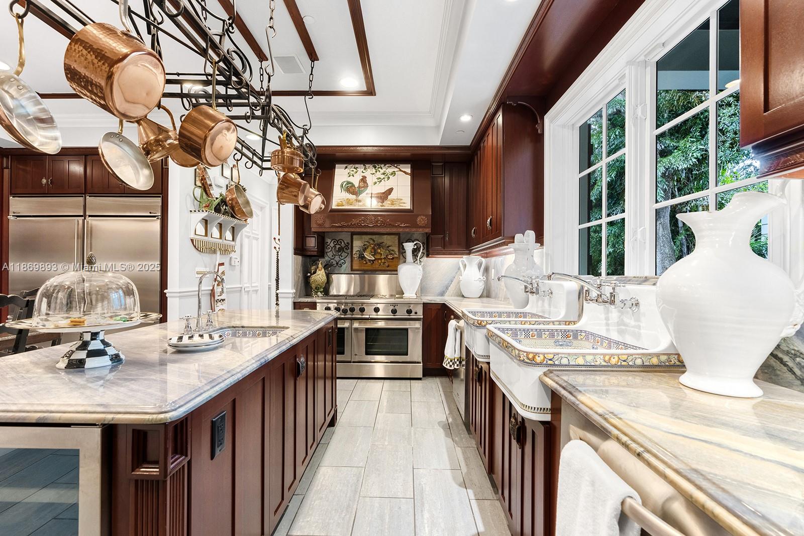 CORAL GABLES BISC BAY SEC - Residential