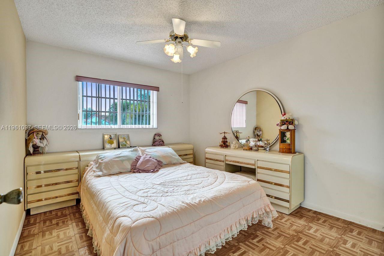 CHARLESTOWNE - Residential