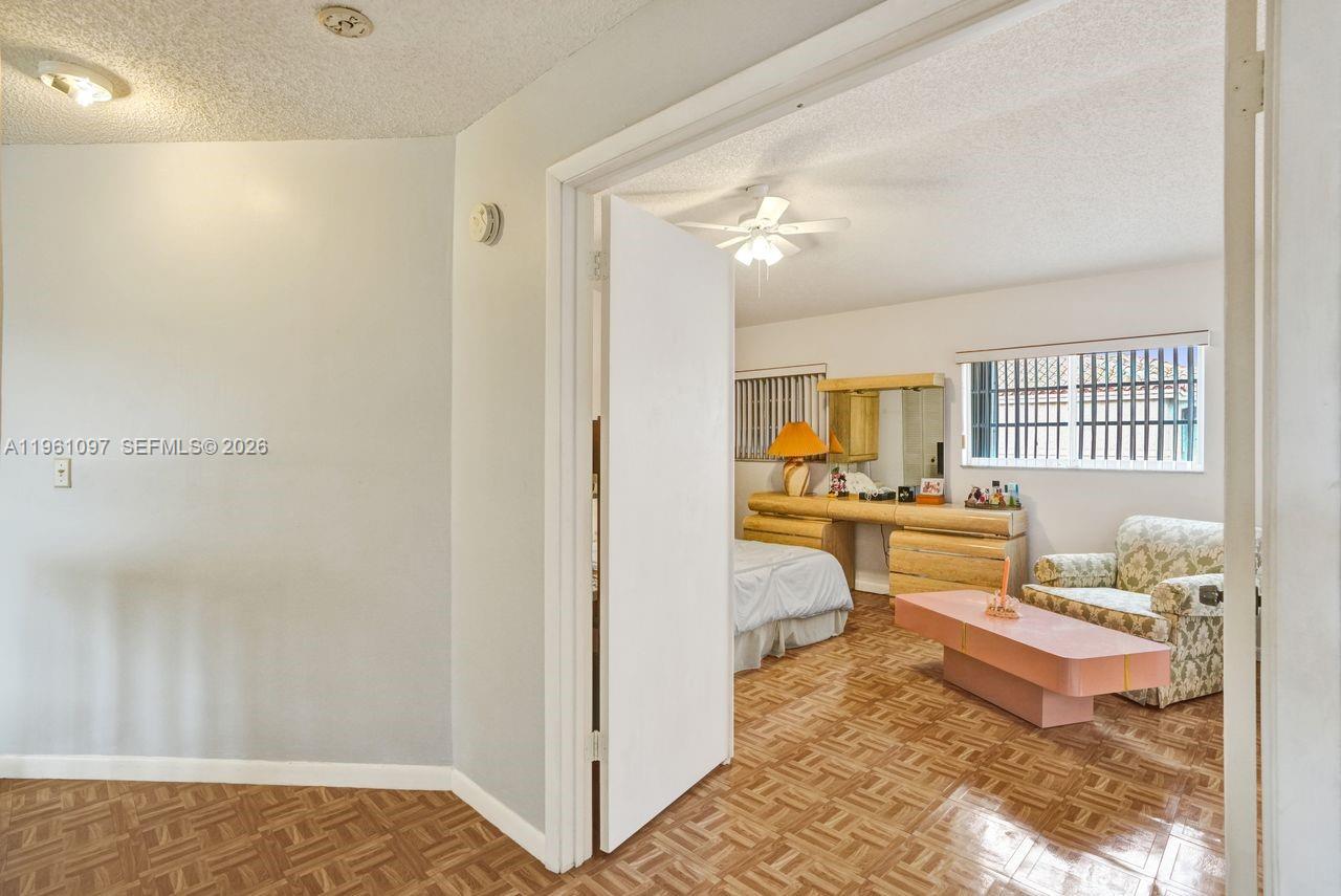 CHARLESTOWNE - Residential