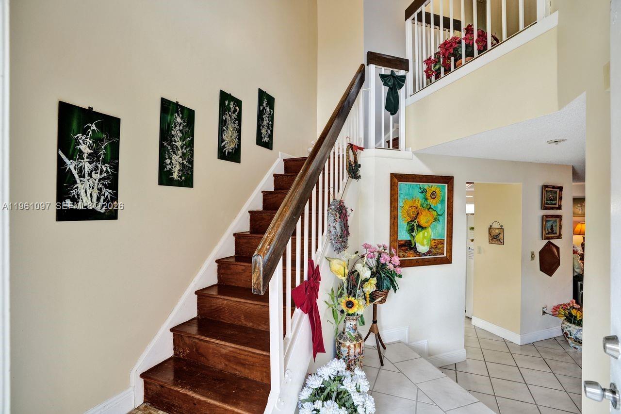 CHARLESTOWNE - Residential