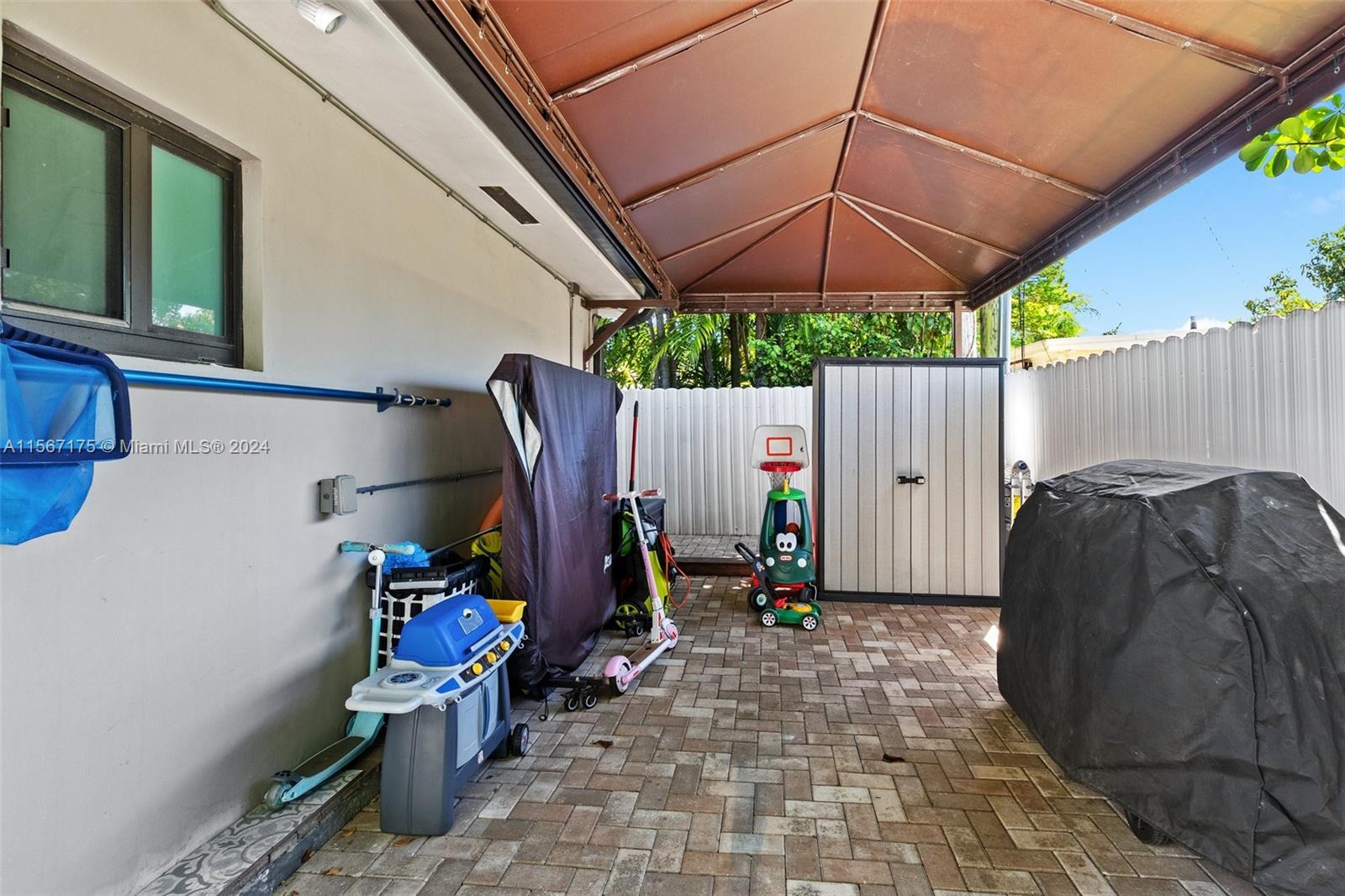 SILVER BLUFF ESTS-SEC A - Residential