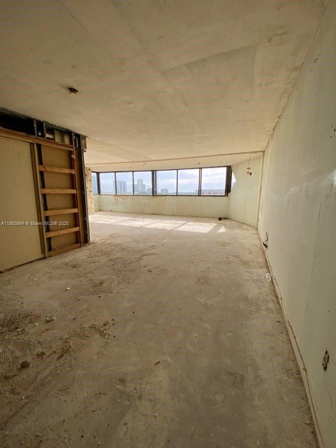 CORAL WAY TOWERS CONDO - Residential