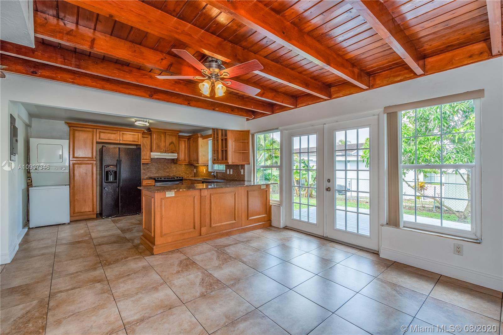 LINDA SUE PARK - Residential