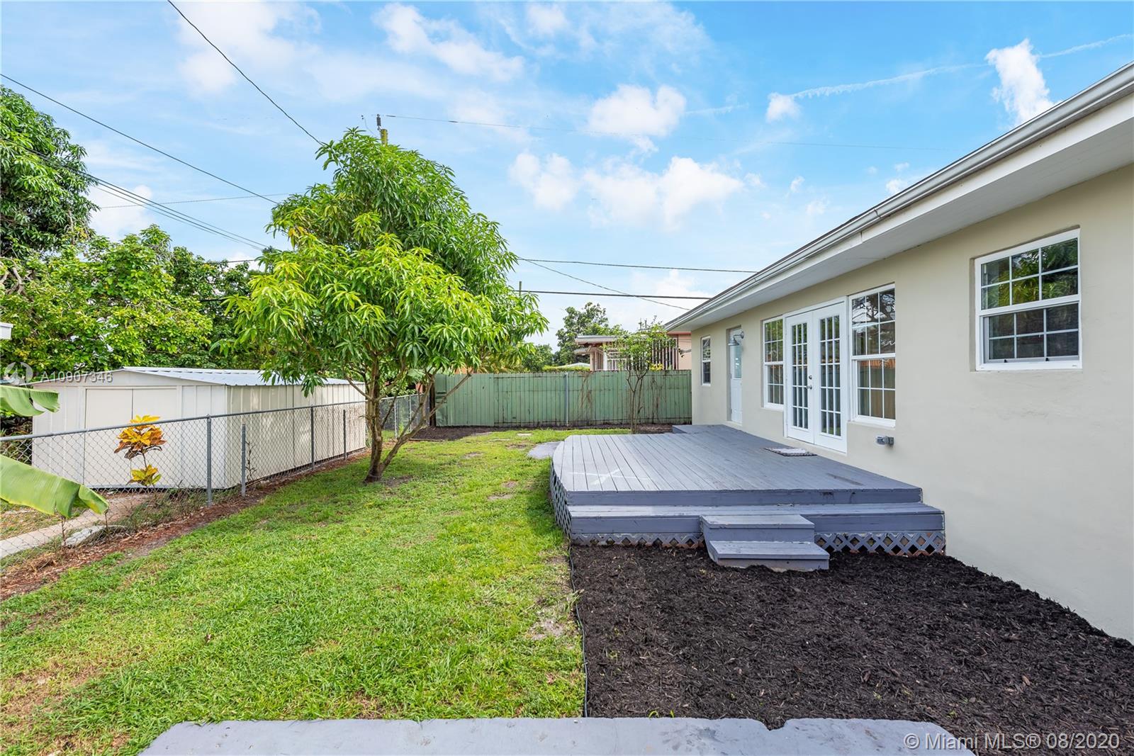 LINDA SUE PARK - Residential