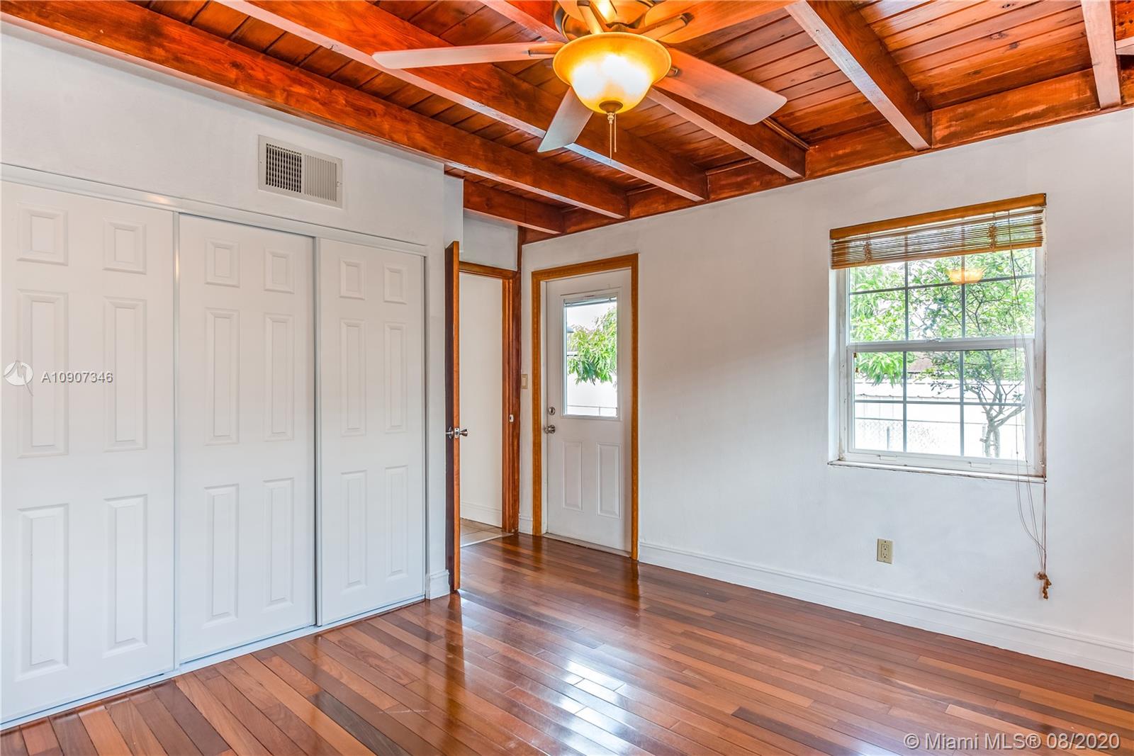 LINDA SUE PARK - Residential