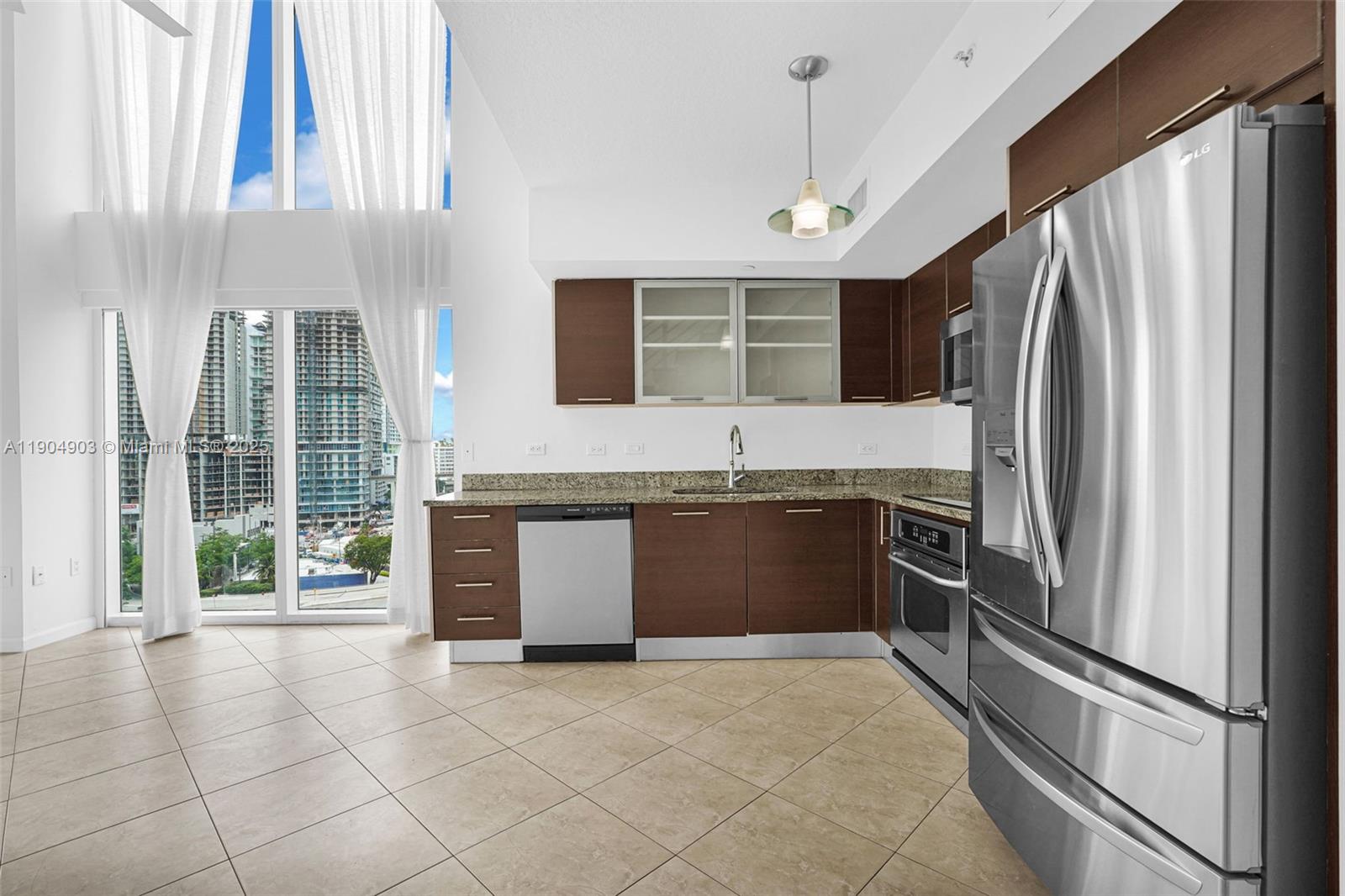 BRICKELL ON THE RIVER S T - Residential