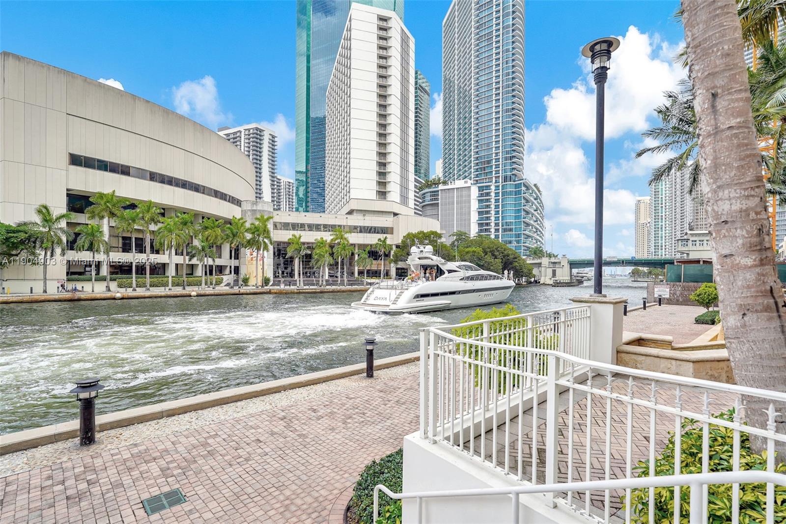 BRICKELL ON THE RIVER S T - Residential