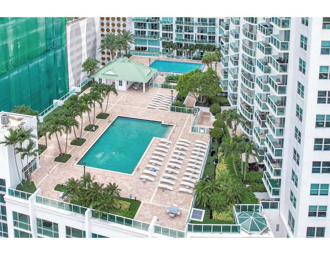 BRICKELL ON THE RIVER S T - Residential