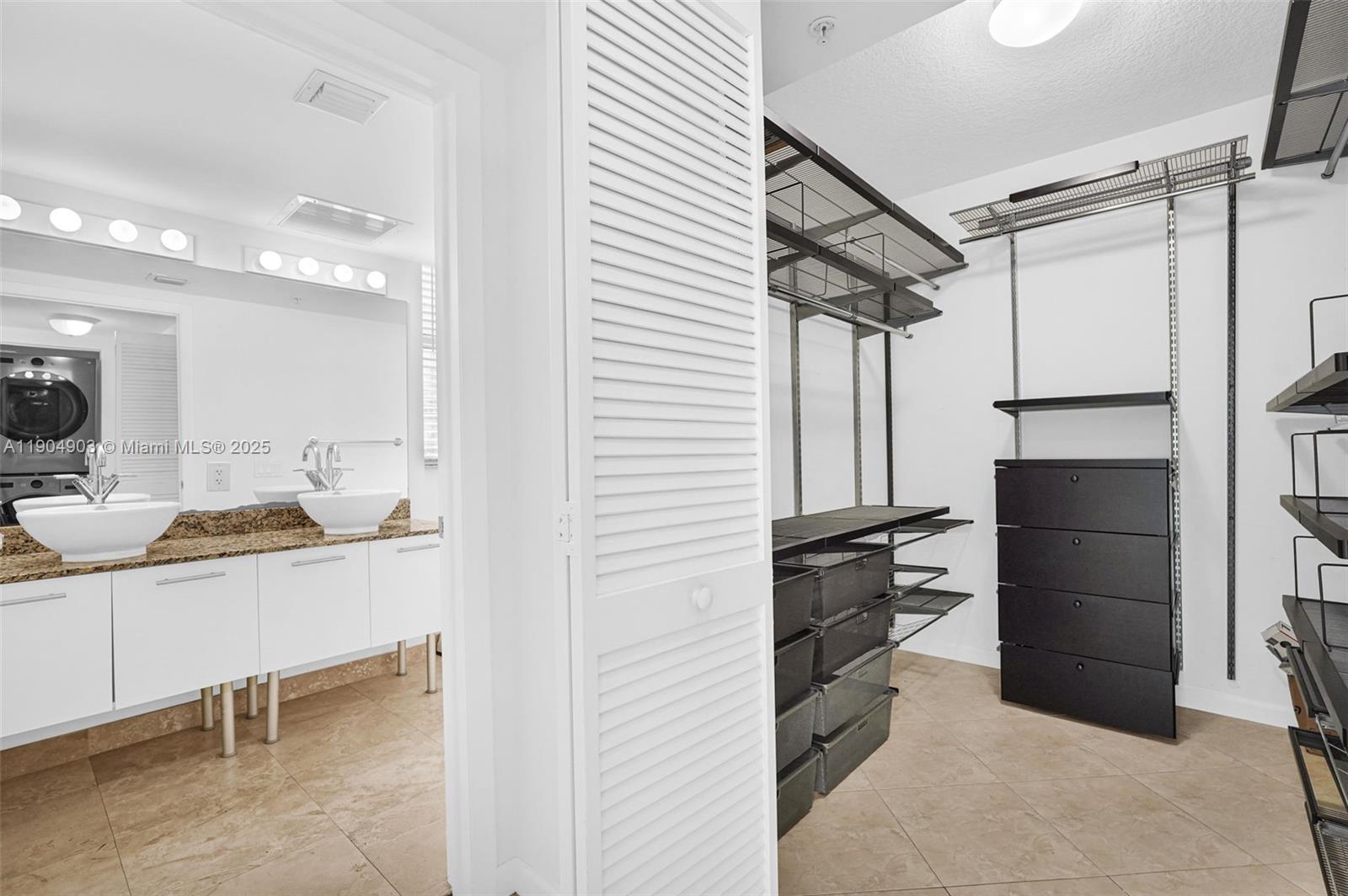 BRICKELL ON THE RIVER S T - Residential