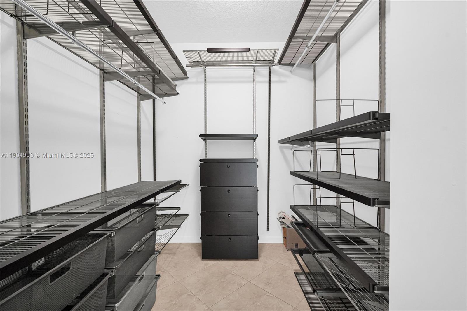 BRICKELL ON THE RIVER S T - Residential