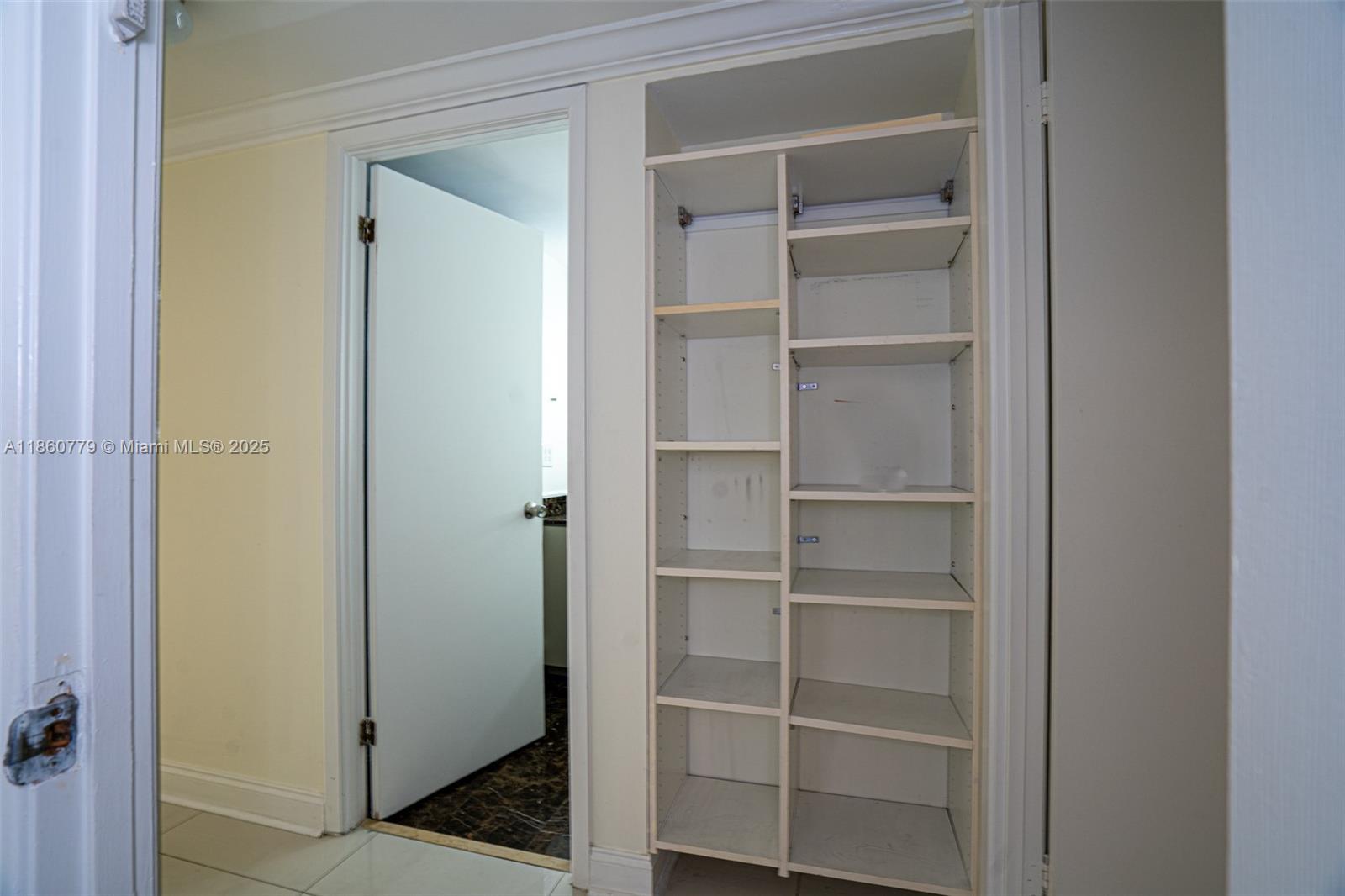 2500 Parkview Dr 616