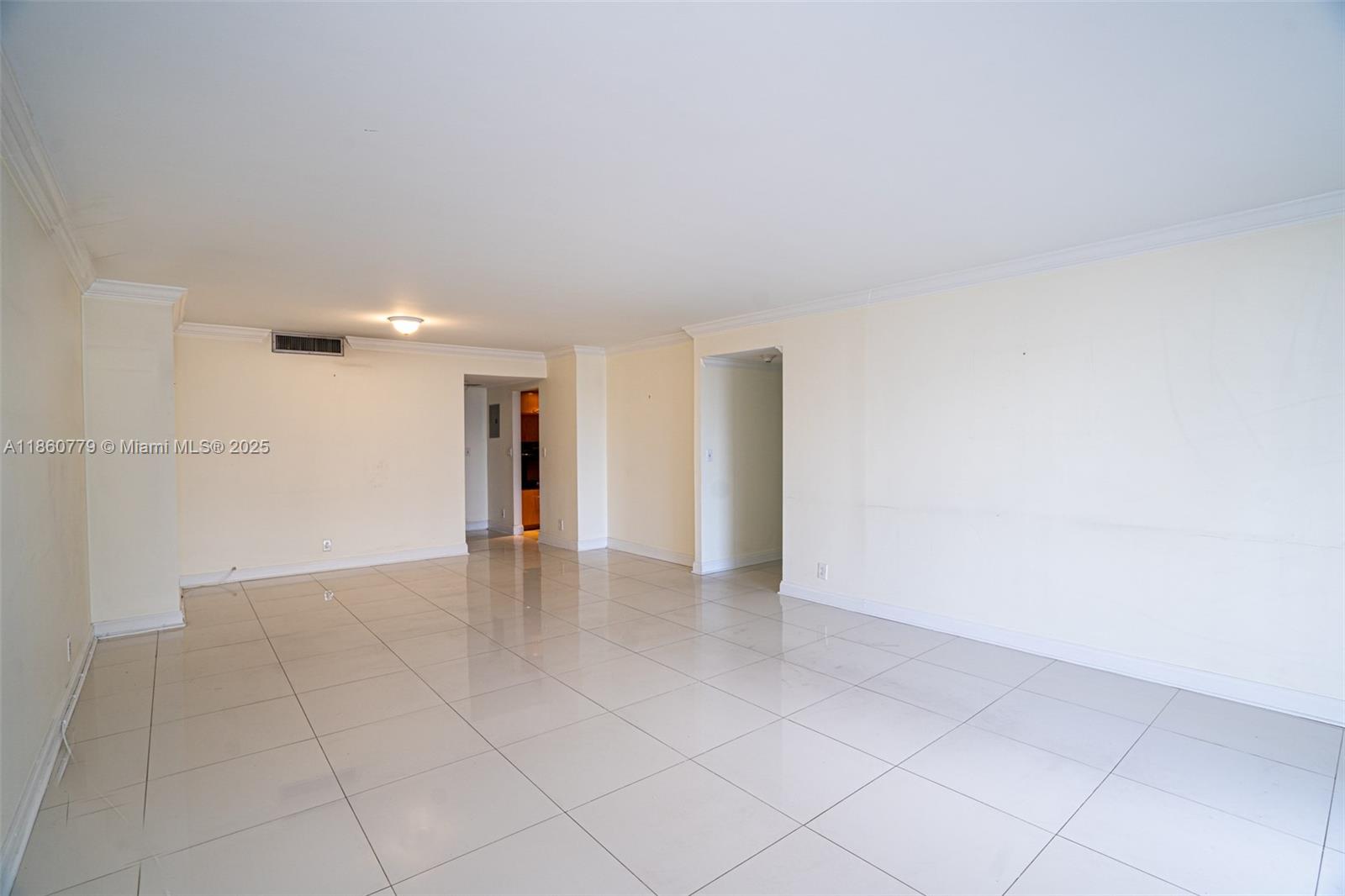 2500 Parkview Dr 616