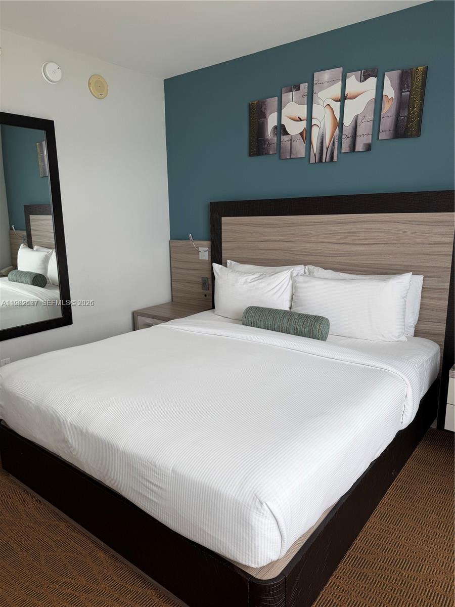 M RESORT RESIDENCES CONDO - Residential