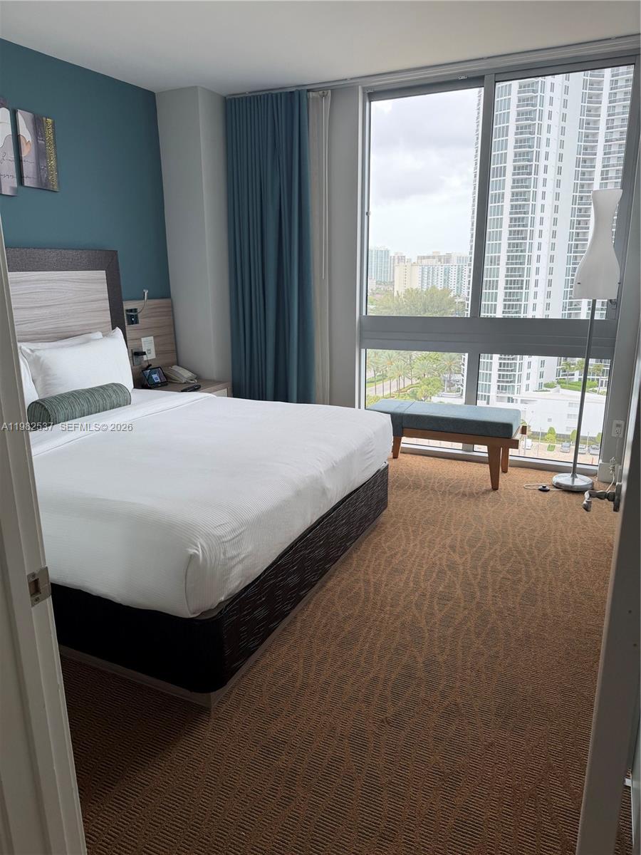 M RESORT RESIDENCES CONDO - Residential
