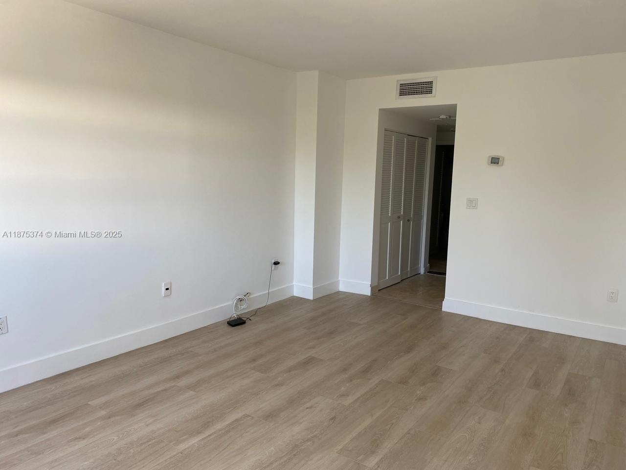 ARLEN HOUSE WEST CONDO - Residential