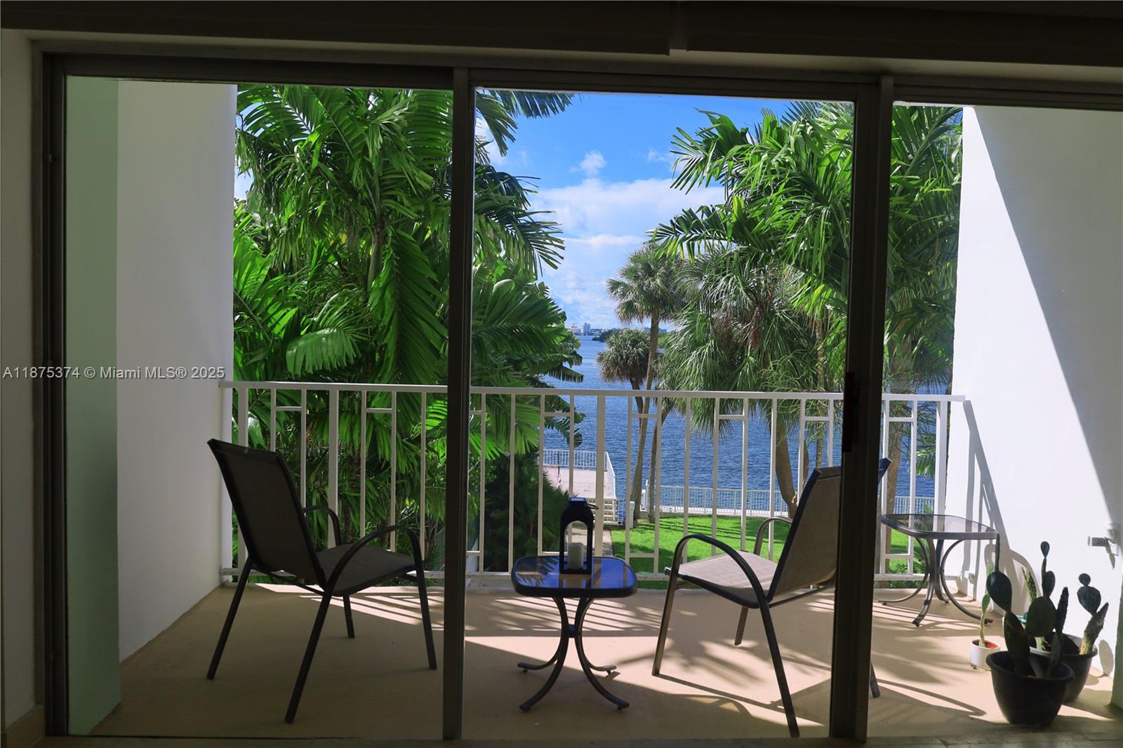 ARLEN HOUSE WEST CONDO - Residential