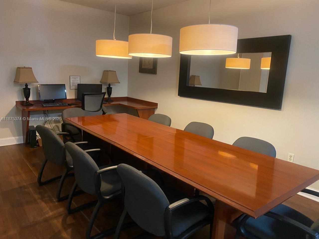 ARLEN HOUSE WEST CONDO - Residential