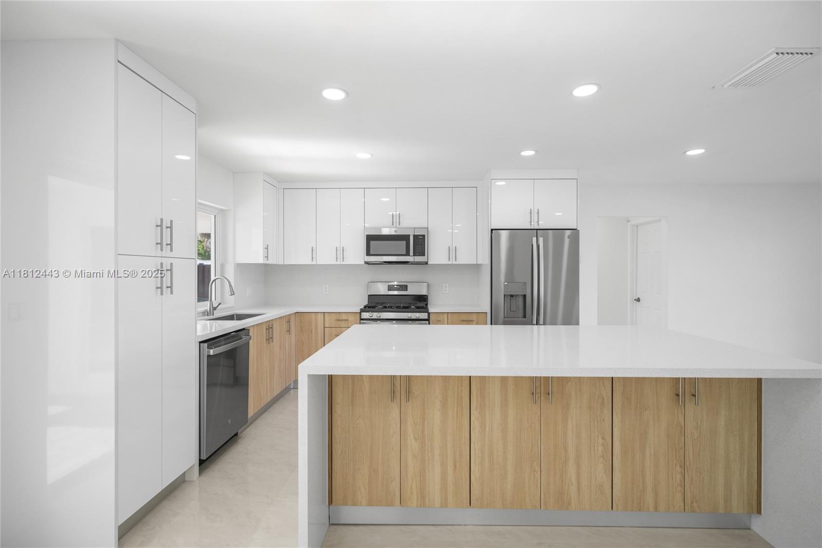 3830 NW 113th Ter