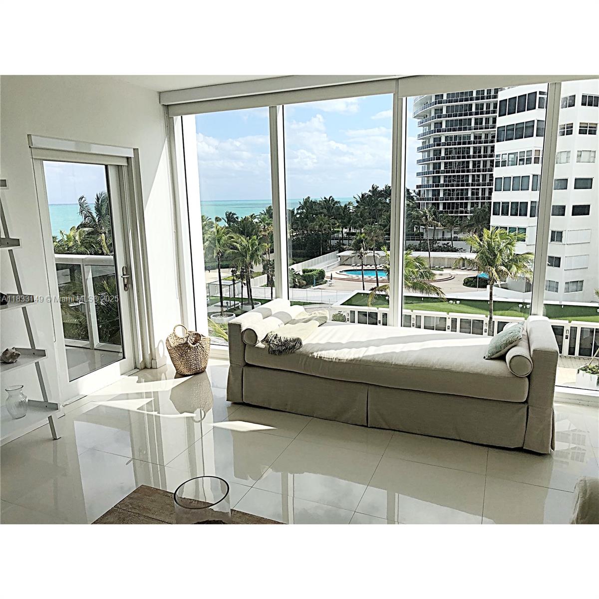 10275 Collins Ave 412