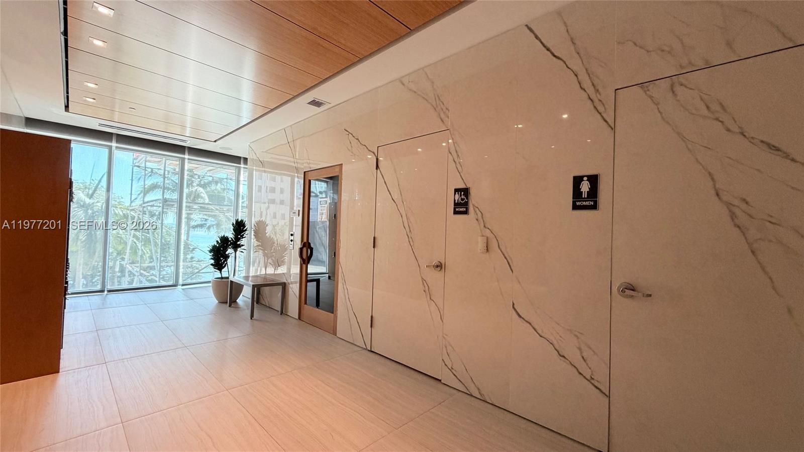 ICON BAY CONDO - Residential