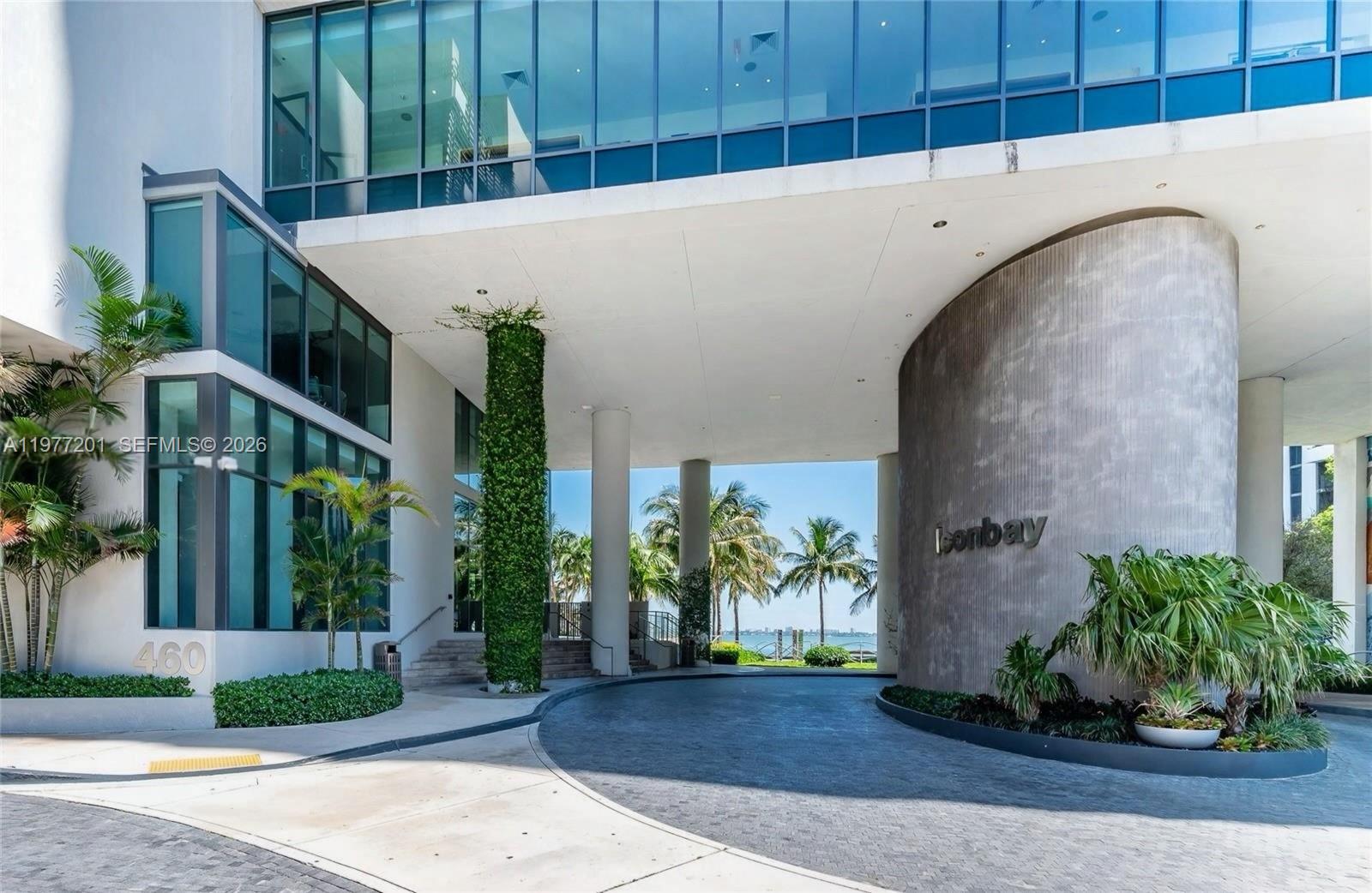 ICON BAY CONDO - Residential